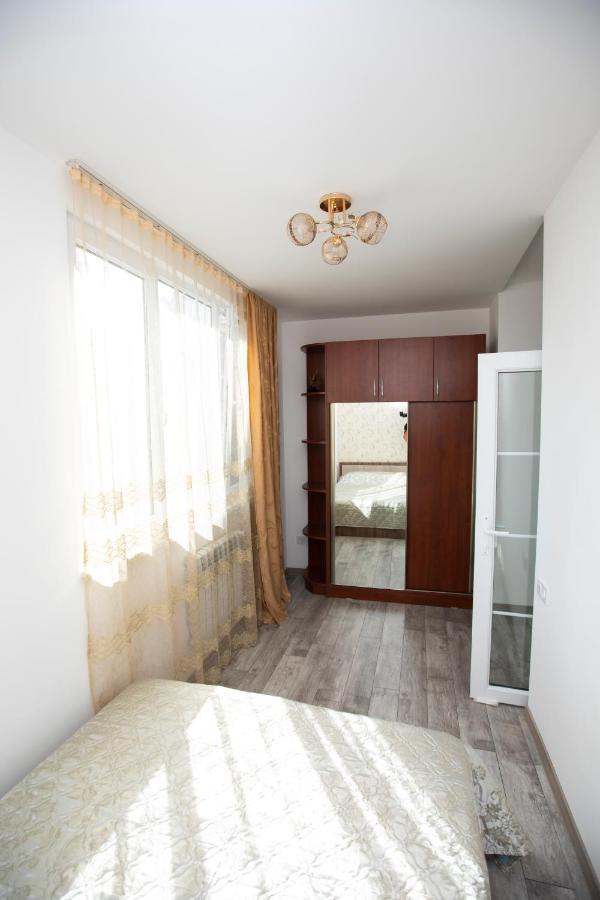 Modern Apartment In The Center With The View Of The Majestic Ararat Jerevan Exteriör bild