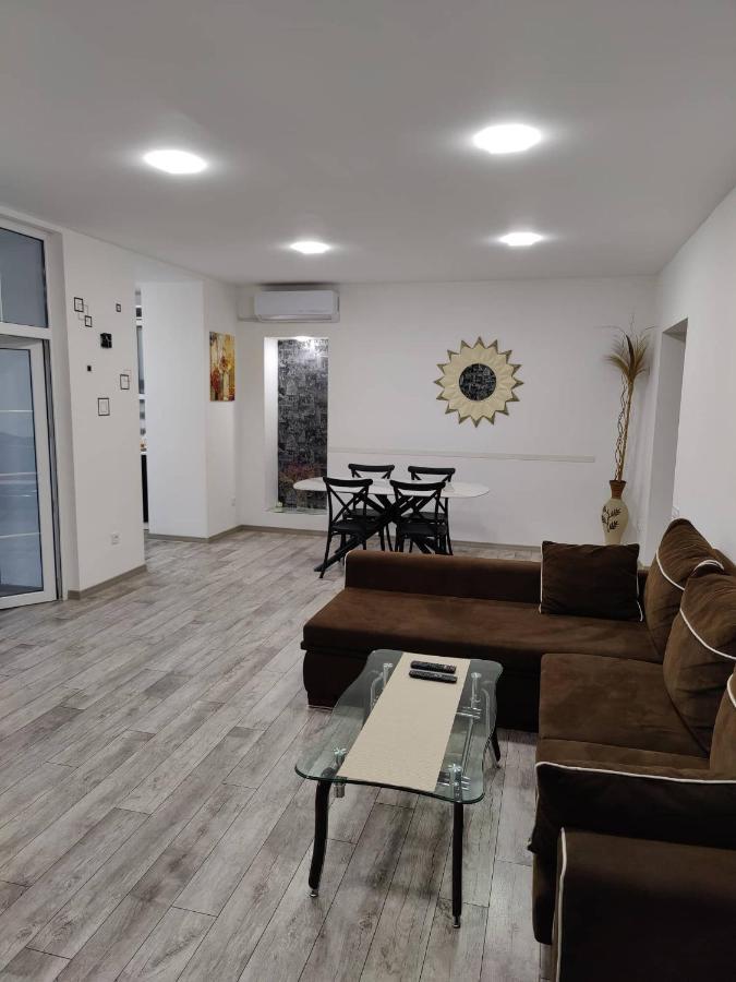 Modern Apartment In The Center With The View Of The Majestic Ararat Jerevan Exteriör bild